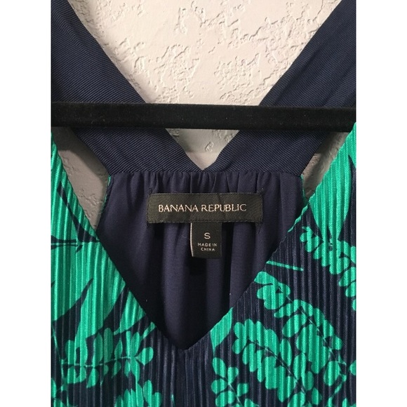 SALE $35 ⬇️ Banana republic iris fern dress - Picture 9 of 13